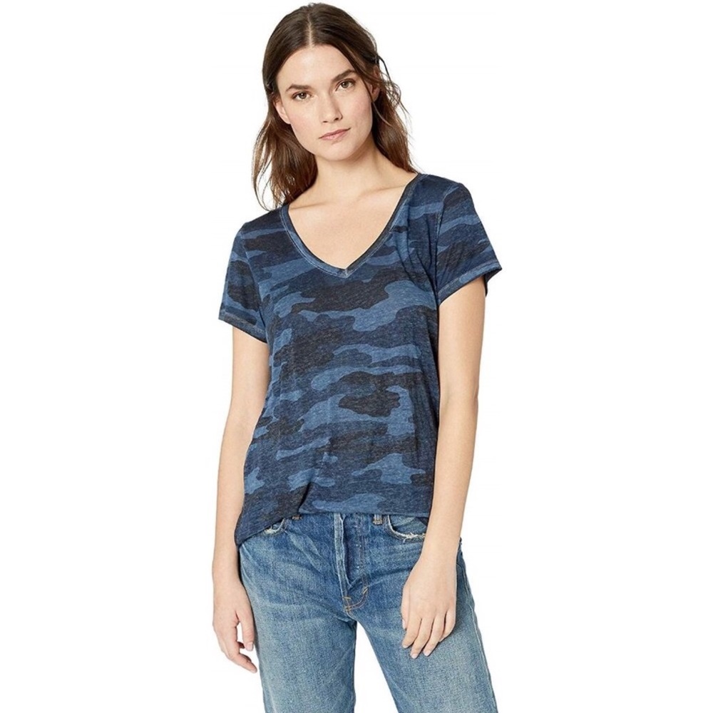 Lucky Brand Blue Camo Brand V-Neck T-Shirt Plus 1X